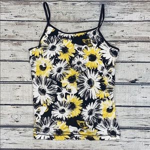 🌵3/$20• Flower Printed Tank Top with Built in Bra